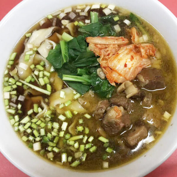 牛肉刀削麺 牛肉刀削麺